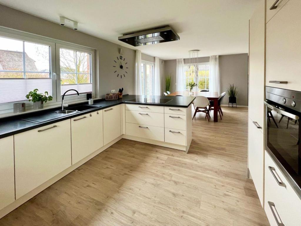 "Sonnenliebe" Ferienhaus Groß Schwansee エクステリア 写真