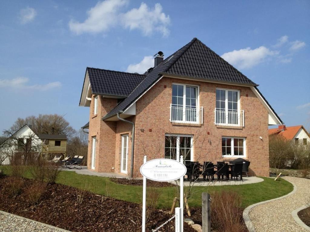 "Sonnenliebe" Ferienhaus Groß Schwansee エクステリア 写真